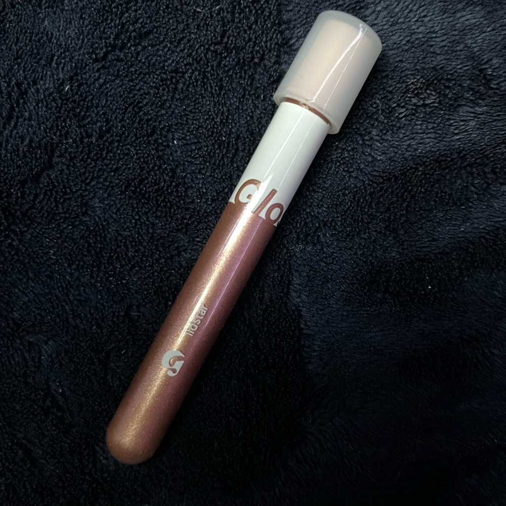 Glossier Lidstar in Cub
